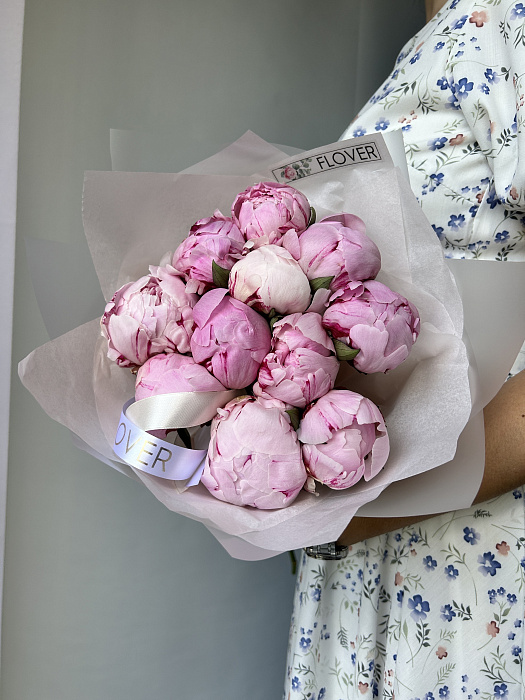 11 розовых пионов 11 розовых пионов